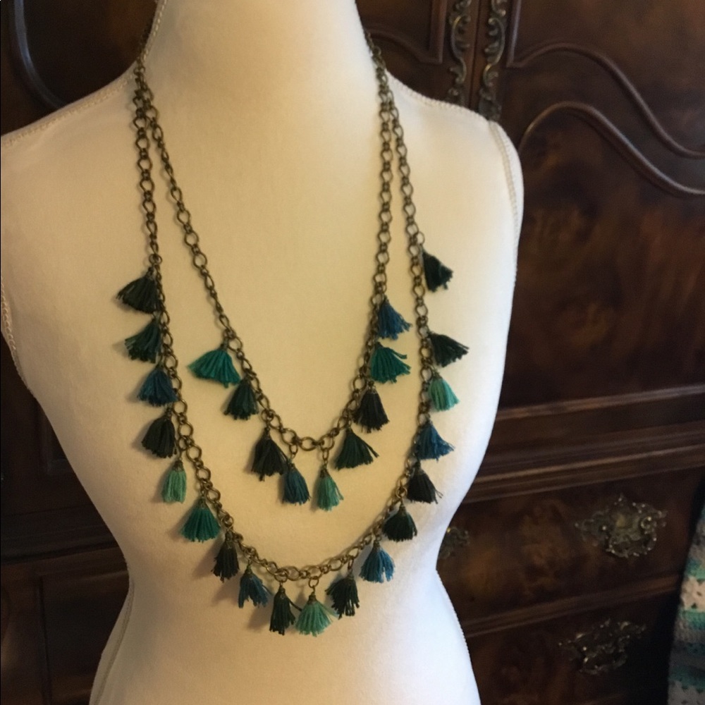 LAST ONE🚨Double Tier Teal Colors Tassel Necklace - Picture 2 of 2